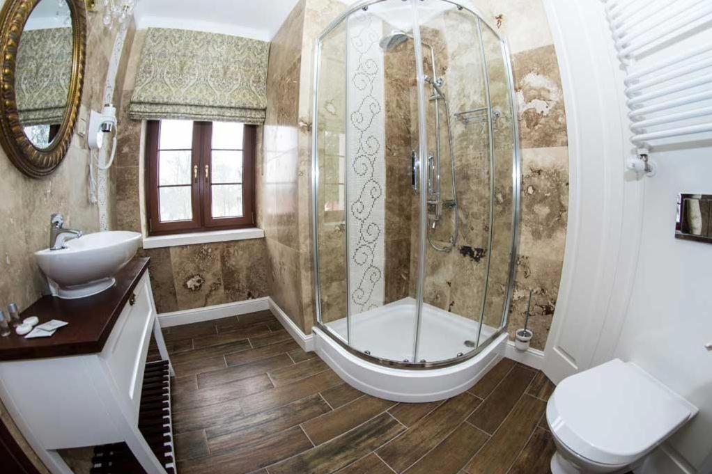 Palac Mysleta Uzdowo Room photo