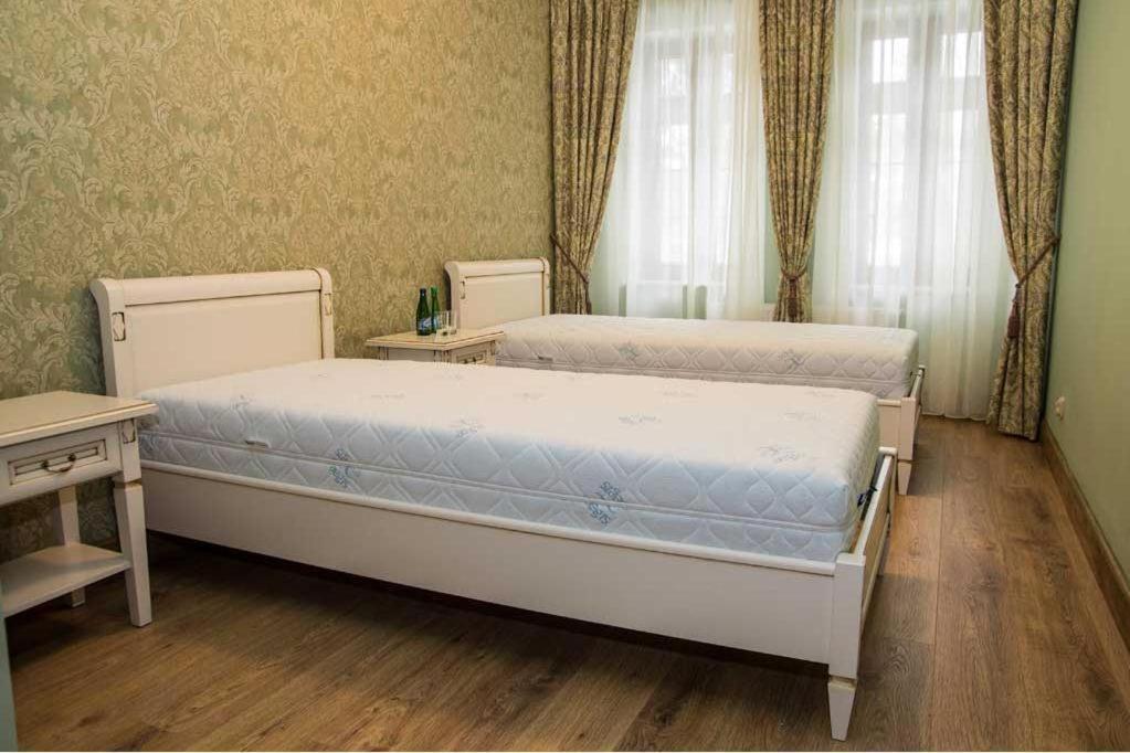 Palac Mysleta Uzdowo Room photo
